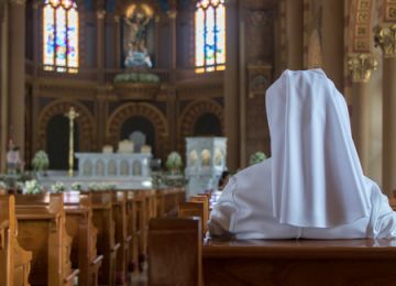 Deaths of Catholic Nuns Due to COVID-19