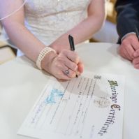 What Is a Wedding Celebrant?