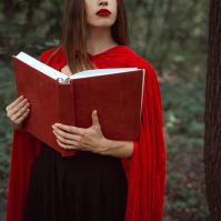 10 Types of Witches and Their Different Traditions