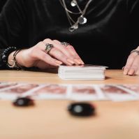 How To Use Tarot Cards for Beginners
