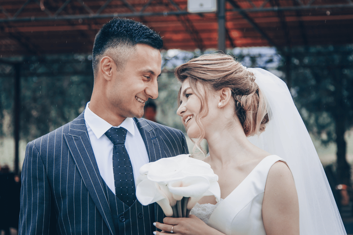 bride-groom-wedding-portrait.png