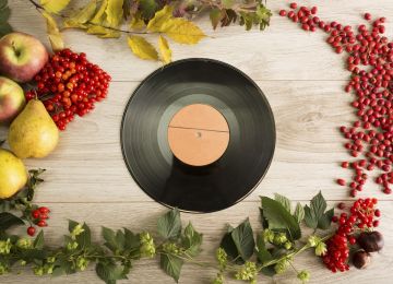 Put Together a Playlist of Thanksgiving Music