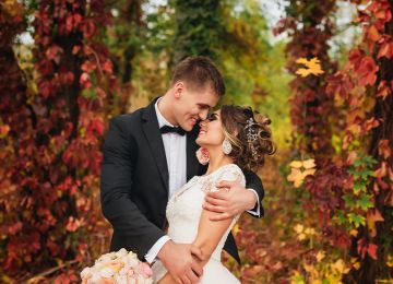 Four Fabulous Fall Wedding Themes