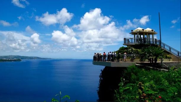  Two Lovers Point